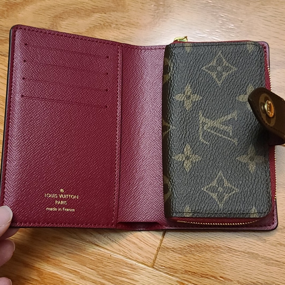 Louis vuitton Juliette Wallet in Monogram - Picture 3 of 5